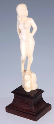 Lot 506 - A 19TH CENTURY CONTINENTAL IVORY FIGURE OF A...