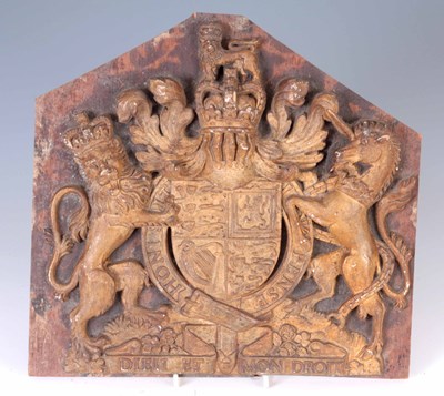 Lot 509 - A 19TH CENTURY CARVED LIME WOOD ROYAL COAT OF...