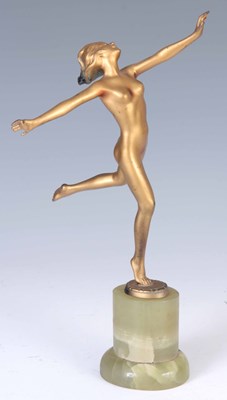 Lot 614 - LORENZL. AN AUSTRIAN ART DECO BRONZE FIGURE of...