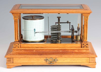 Lot 749 - AN EARLY 20th CENTURY OAK CASED BAROGRAPH the...