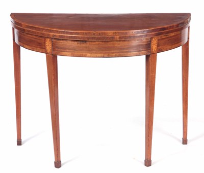 Lot 841 - A GEORGE III SHERATON STYLE DEMI LUME ROSEWOOD...