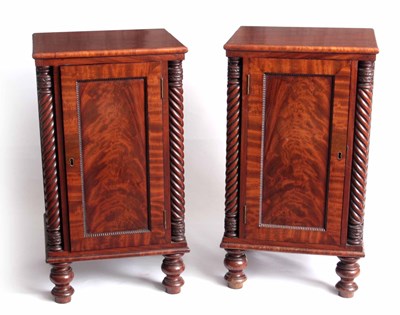 Lot 883 - A PAIR OF EARLY 19TH CENTURY FLAMED MAHOGANY...