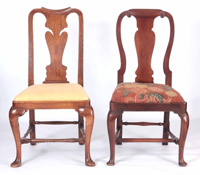 Lot 907 - AN EARLY GEORGIAN WALNUT SIDE CHAIR with C...