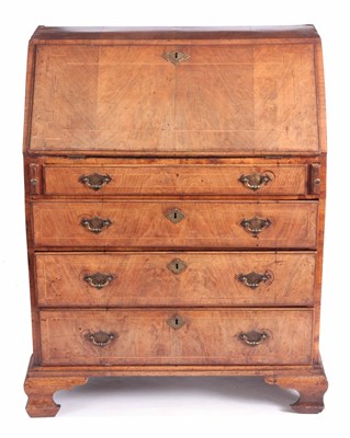 Lot 854 - AN EARLY 18TH CENTURY FIGURED INLAID WALNUT...