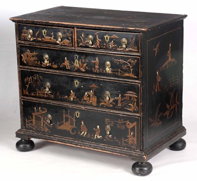 Lot 999 - A QUEEN ANNE BLACK JAPANNED AND CHINOISERIE...