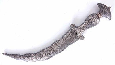 Lot 338 - AN EASTERN JAMBIYA DAGGER the scabbard and...