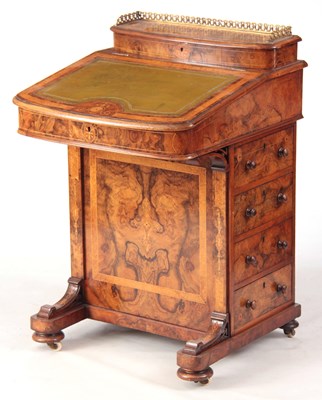 Lot 1035 - A VICTORIAN BOXWOOD AND AMBOYNA INLAID BURR...