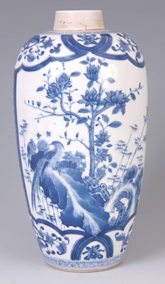 Lot 123 - A CHINESE KANGHI PERIOD BLUE AND WHITE VASE of...