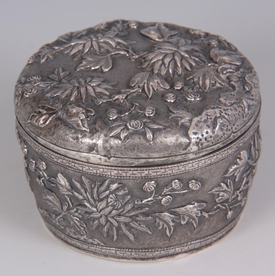 Lot 141 - AN 18TH CENTURY CHINESE SILVER RELIEF MOULDED...