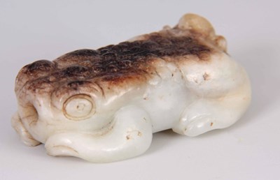 Lot 157 - A CHINESE CARVED JADE SNUFF BOTTLE formed as a...