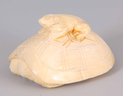 Lot 185 - A LATE 19TH CENTURY JAPANESE IVORY NETSUKE...