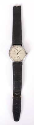 Lot 324 - A GENTLEMAN'S 1940's LATHIN WRIST WATCH with a...