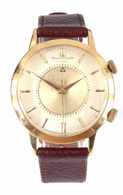 Lot 349 - A GENTLEMAN'S 18K GOLD JAEGER-LECOULTRE...