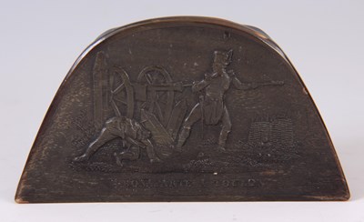 Lot 479 - A FINELY CARVED 19TH CENTURY HORN SNUFF BOX...