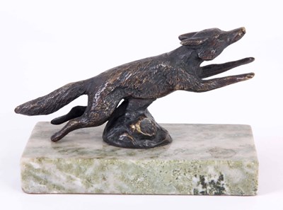 Lot 531 - AN EARLY 20TH CENTURY BRONZE SCULPTURE FORMED...