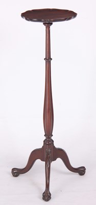 Lot 874 - AN EDWARDIAN MAHOGANY TORCHERE/ CANDLESTAND...