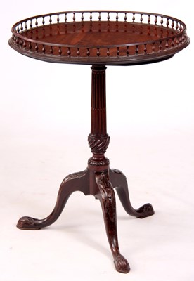 Lot 909 - A FINE GEORGE III MAHOGANY TRIPOD TILT-TOP...