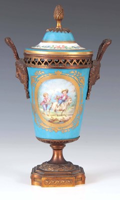 Lot 63 - A 19TH CENTURY SEVRES ORMOLU MOUNTED PORCELAIN...