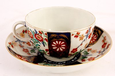 Lot 37 - A FIRST PERIOD WORCESTER POLYCHROME TEA CUP...