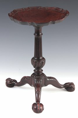 Lot 627 - An 18TH CENTURY MAHOGANY CANDLE STAND OF SMALL...