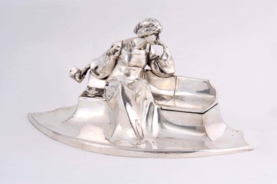 Lot 365 - AN EARLY 20TH CENTURY ART NOUVEAU FIGURAL...