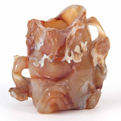 Lot 100 - A FINE CHINESE CARVED AGATE VASE formed as a...