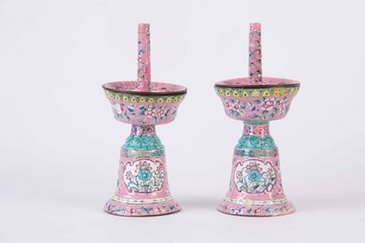 Lot 110 - A PAIR OF EARLY 20TH CENTURY CHINESE CANTON...