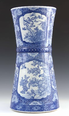 Lot 92 - A 19TH CENTURY CHINESE BLUE AND WHITE STICK...