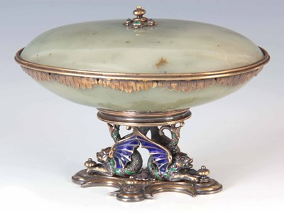 Lot 99 - A MUGHAL JADE BOWL AND COVER, POSSIBLY 18th...