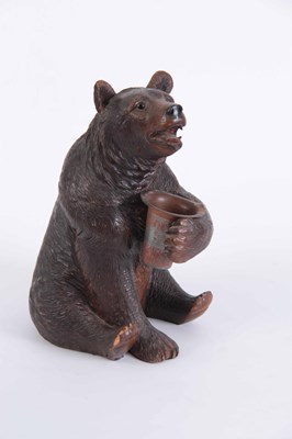 Lot 407 - A LATE 19TH CENTURY BLACK FOREST CARVED...