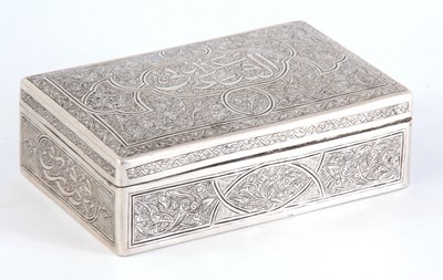 Lot 140 - AN EARLY 20TH CENTURY ISLAMIC SILVER CIGARETTE...