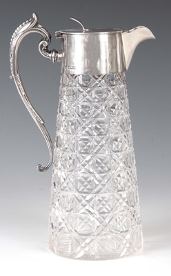 Lot 188 - AN EARLY 20TH CENTURY SILVER TOP CUT GLASS...