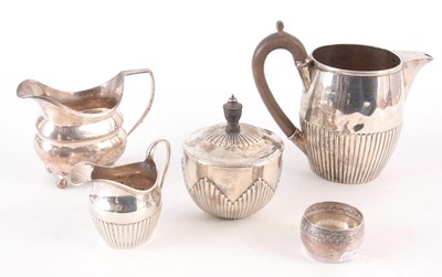 Lot 222 - A SELECTION OF SILVER ITEMS to include two...