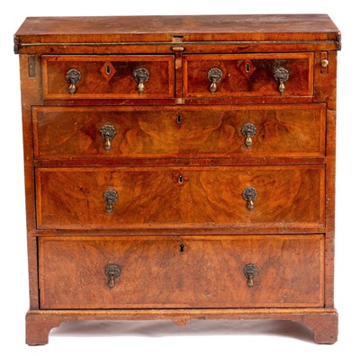 Lot 867 - A QUEEN ANNE FIGURED WALNUT & HERRING BANDED...