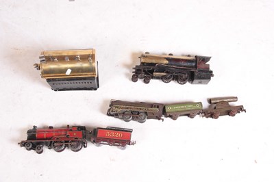 Lot 743 - A COLLECTION OF VINTAGE O GAUGE TRAINS...