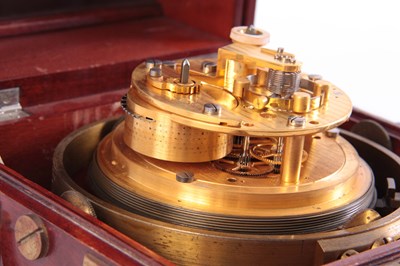 Lot 887 - A TWO DAY RUSSIAN MARINE CHRONOMETER in...