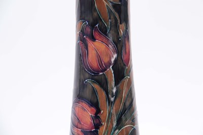 Lot 67 - AN EARLY 20TH CENTURY MOORCROFT SPANISH...