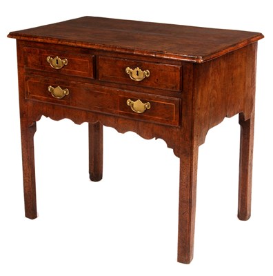 Lot 883 - AN EARLY 18TH CENTURY FIGURED WALNUT SIDE...